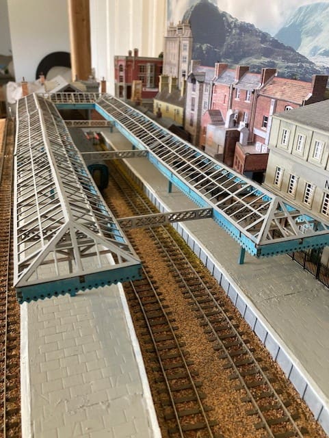 Platform canopy set - Model Railway Kit Pop Up Design 3D DIY Wooden Craft Model Builds